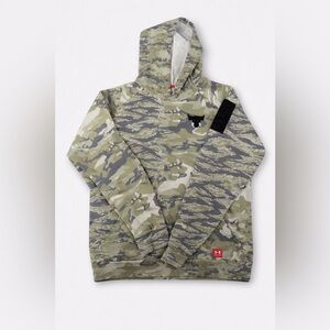 Under Armour Men's Green and Gray Camo Hoodie